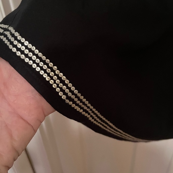 Navy embroidered boho top w/sequins Vneck long button slee - Picture 8 of 11